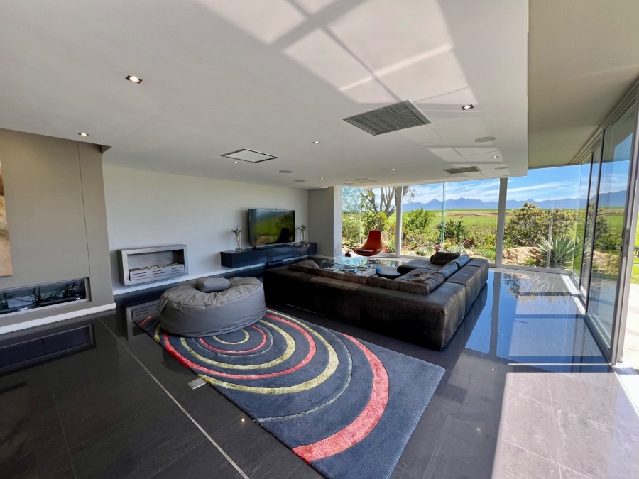 5 Bedroom Property for Sale in Oubaai Western Cape